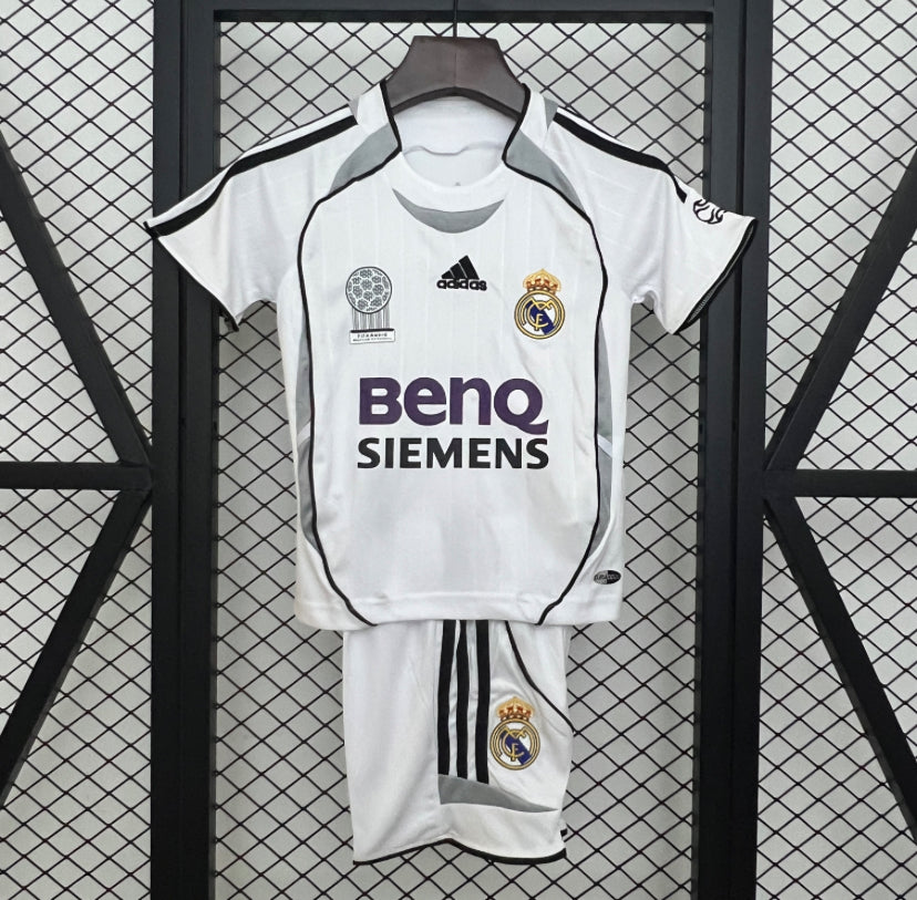 REAL MADRID HOME RETRO BAMBINI 06/07