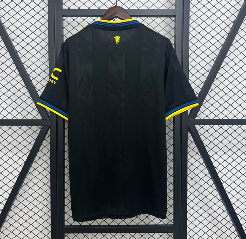 MANCHESTER UNITED ALTERNATIVA 25/26