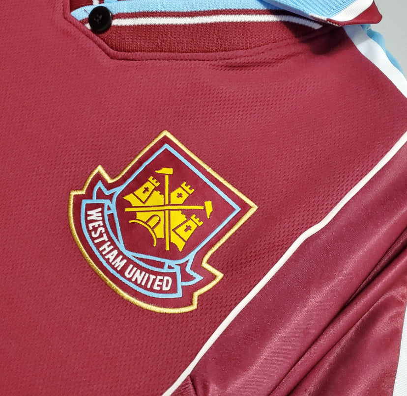 WEST HAM 99/01
