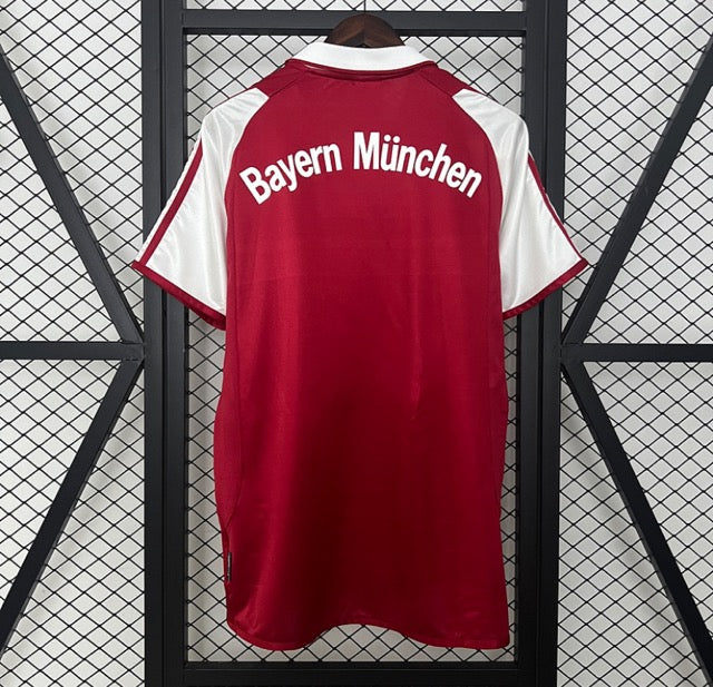 BAYERN MUNICH HOME 03/04