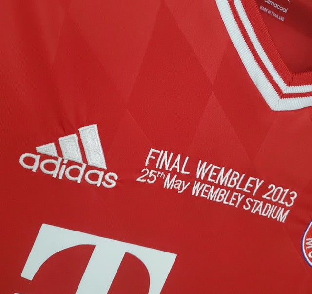 BAYERN MUNICH FINAL HOME 13/14
