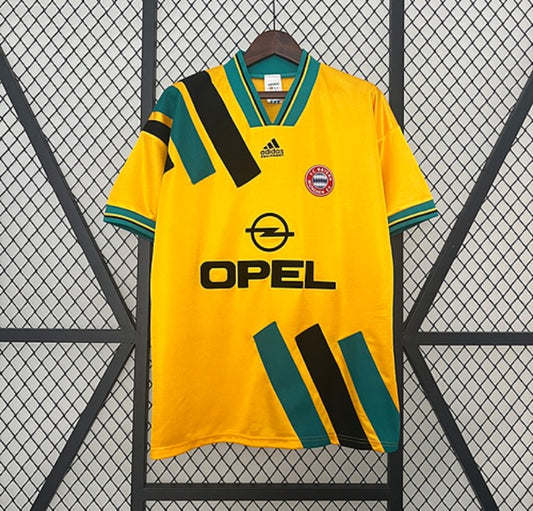 BAYERN AWAY 1995