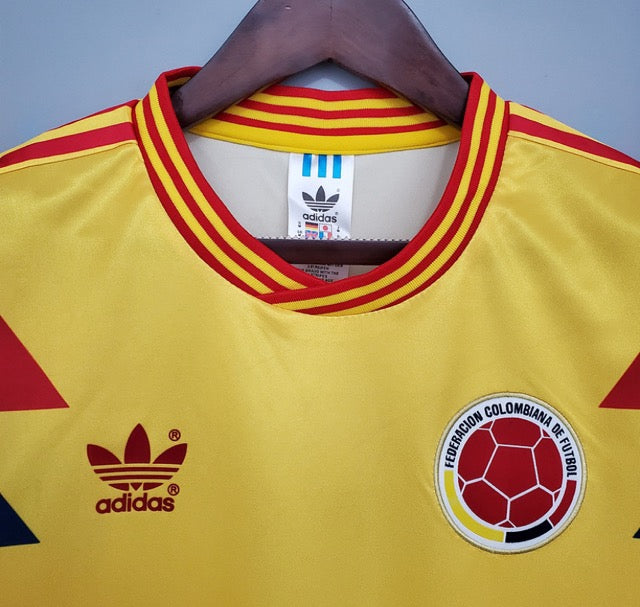 COLOMBIA HOME 1990