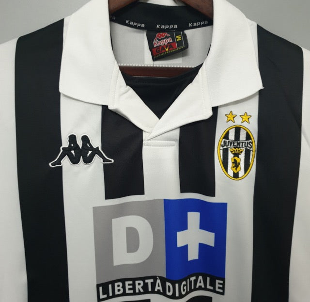 JUVENTUS HOME 99/00