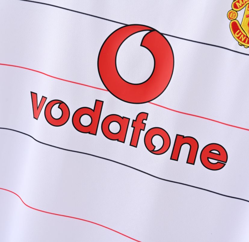 MANCHESTER UNITED AWAY 03/04
