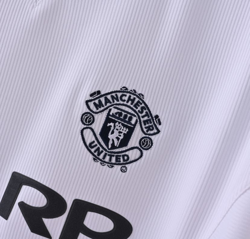 MANCHESTER UNITED AWAY 99/00