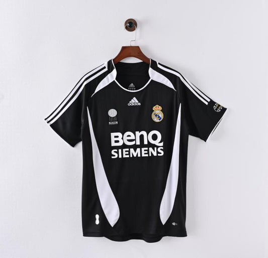 REAL MADRID AWAY 06/07